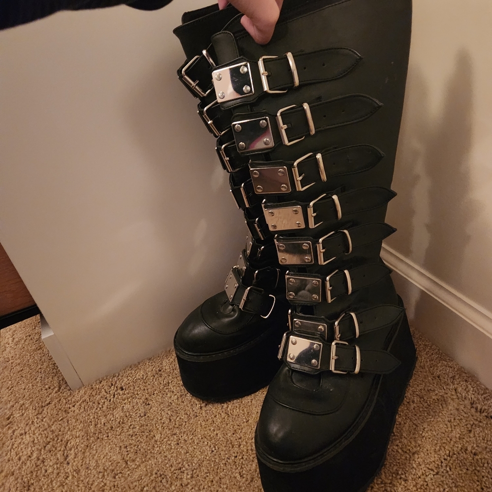 Demonia Damned-318 Boots Black Vinyl Goth Emo E-Girl Gothic Size 8 US Womens